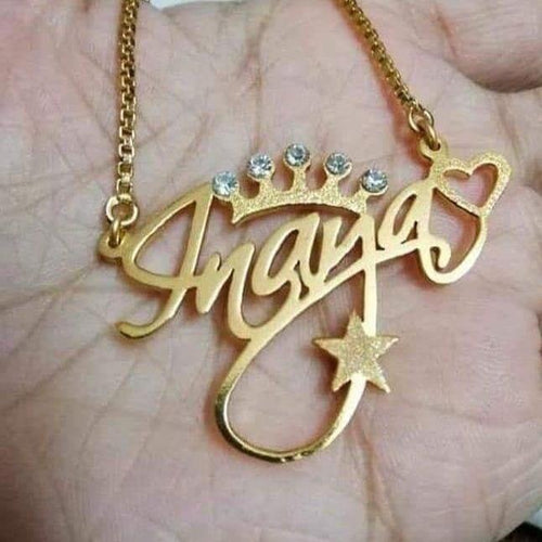 Crown Single Name Necklace Worbaxshop.com